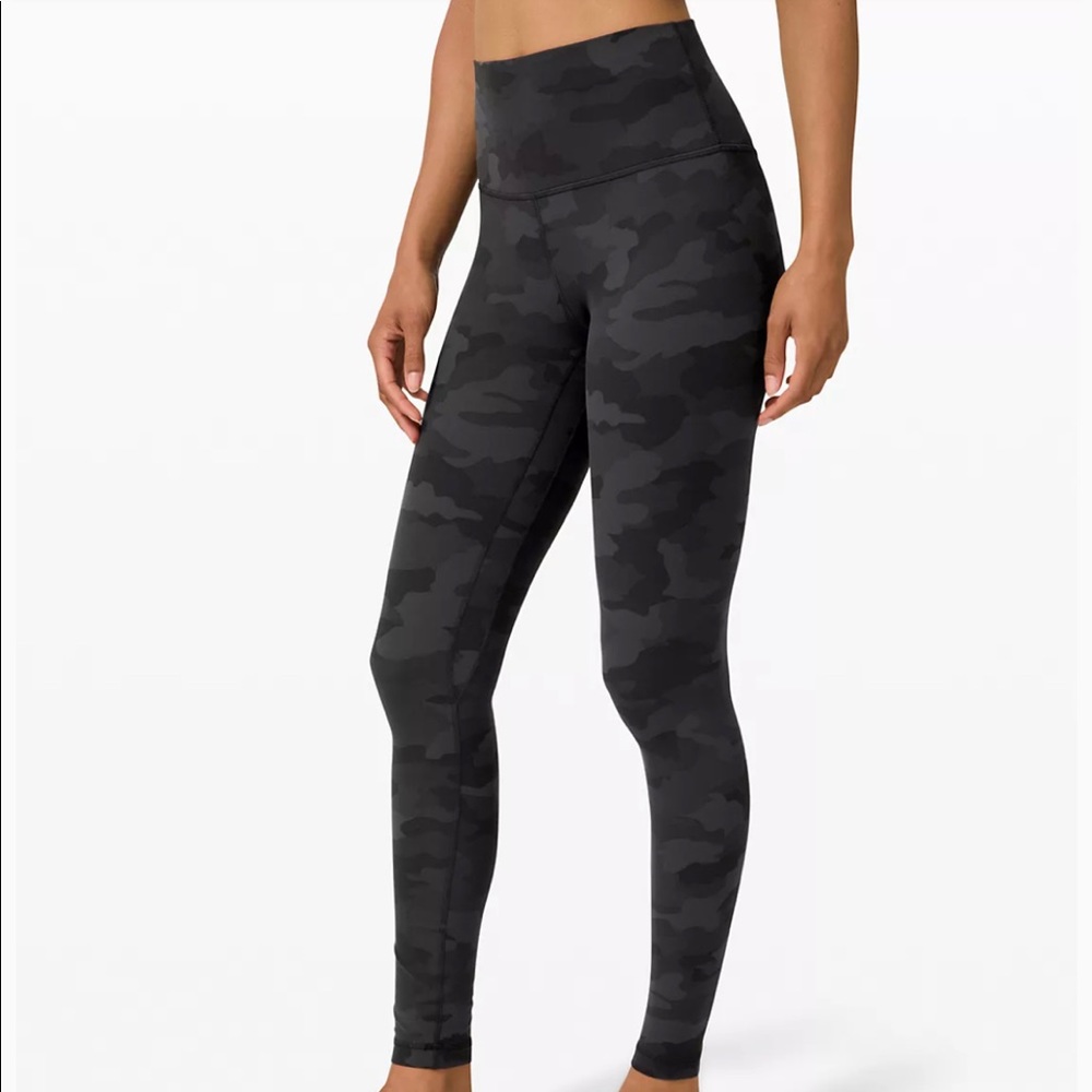 Lululemon Align Leggings 28’ size 6